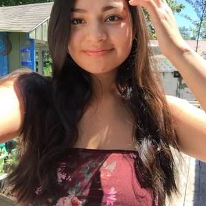 Meet your Posher, Liz